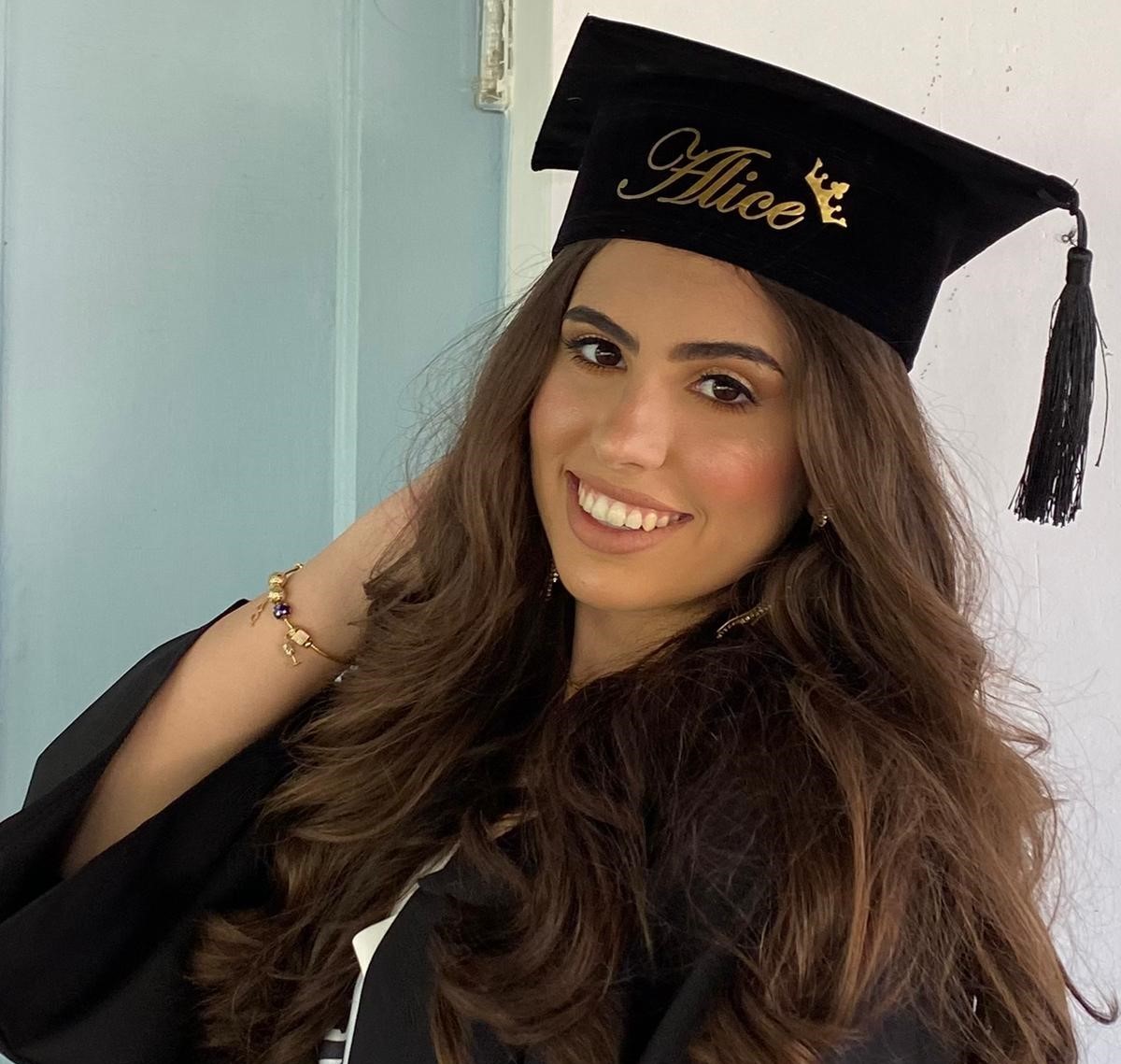 أليس عثامنة